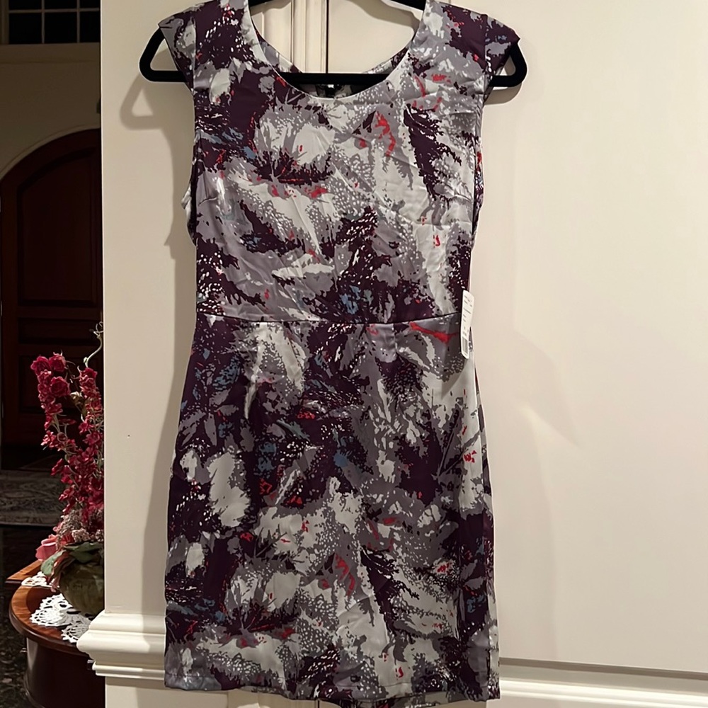 NWT -New Forever 21 Purple and silver cap sleeve short dress, Medium